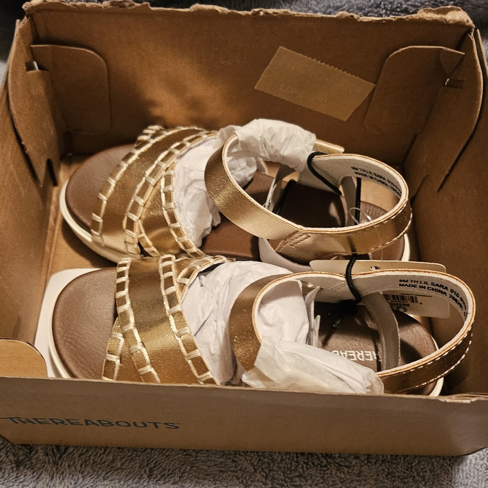 Thereabouts Toddler Girl Shiney Gold Strappy Sandals NWT Size 9